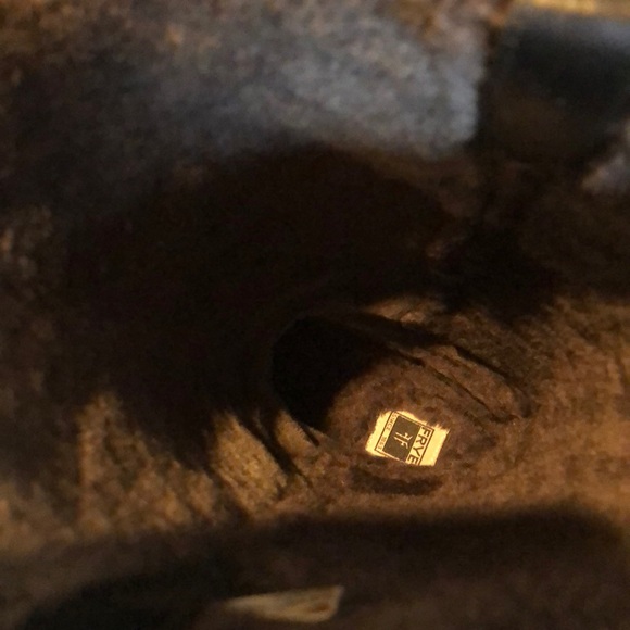 FRYE CELIA SHEARLING BLACK BOOTS🖤 - Picture 4 of 8